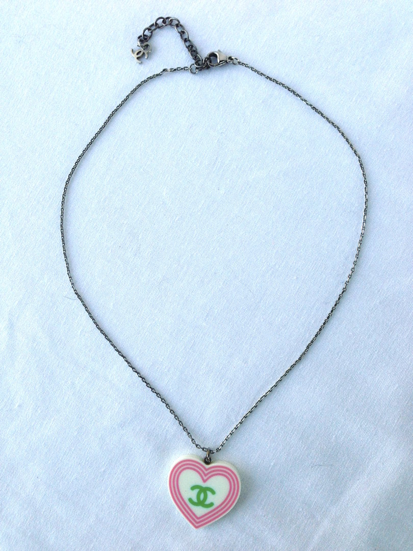 Chanel necklace white pink resin heart 